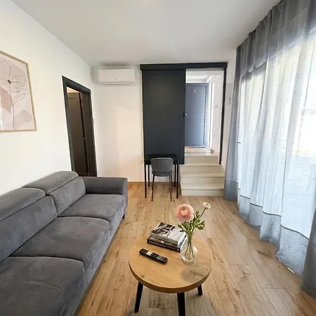 Lägenhet Airport Apartment Petra 3- Self Check-In Čilipi